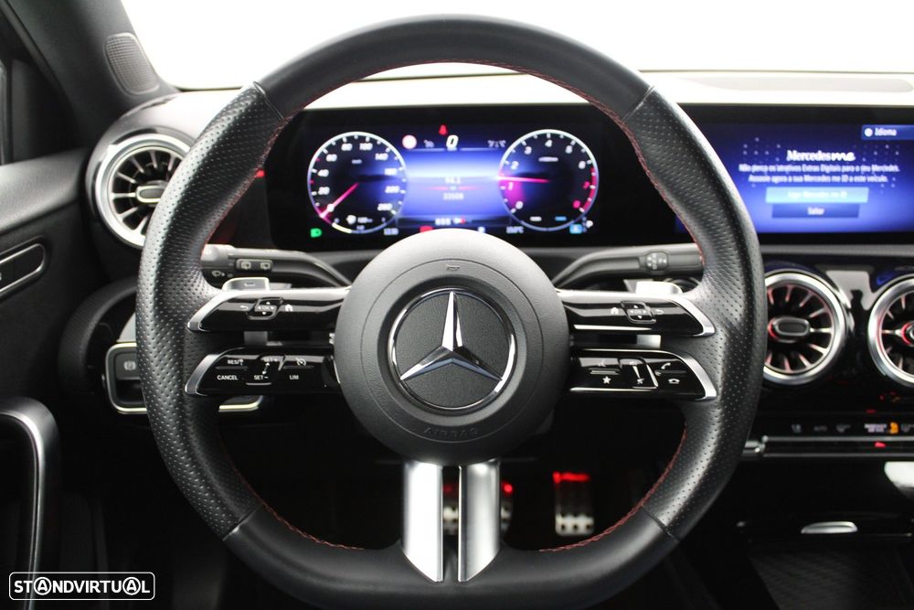 Mercedes-Benz CLA 200 - 18