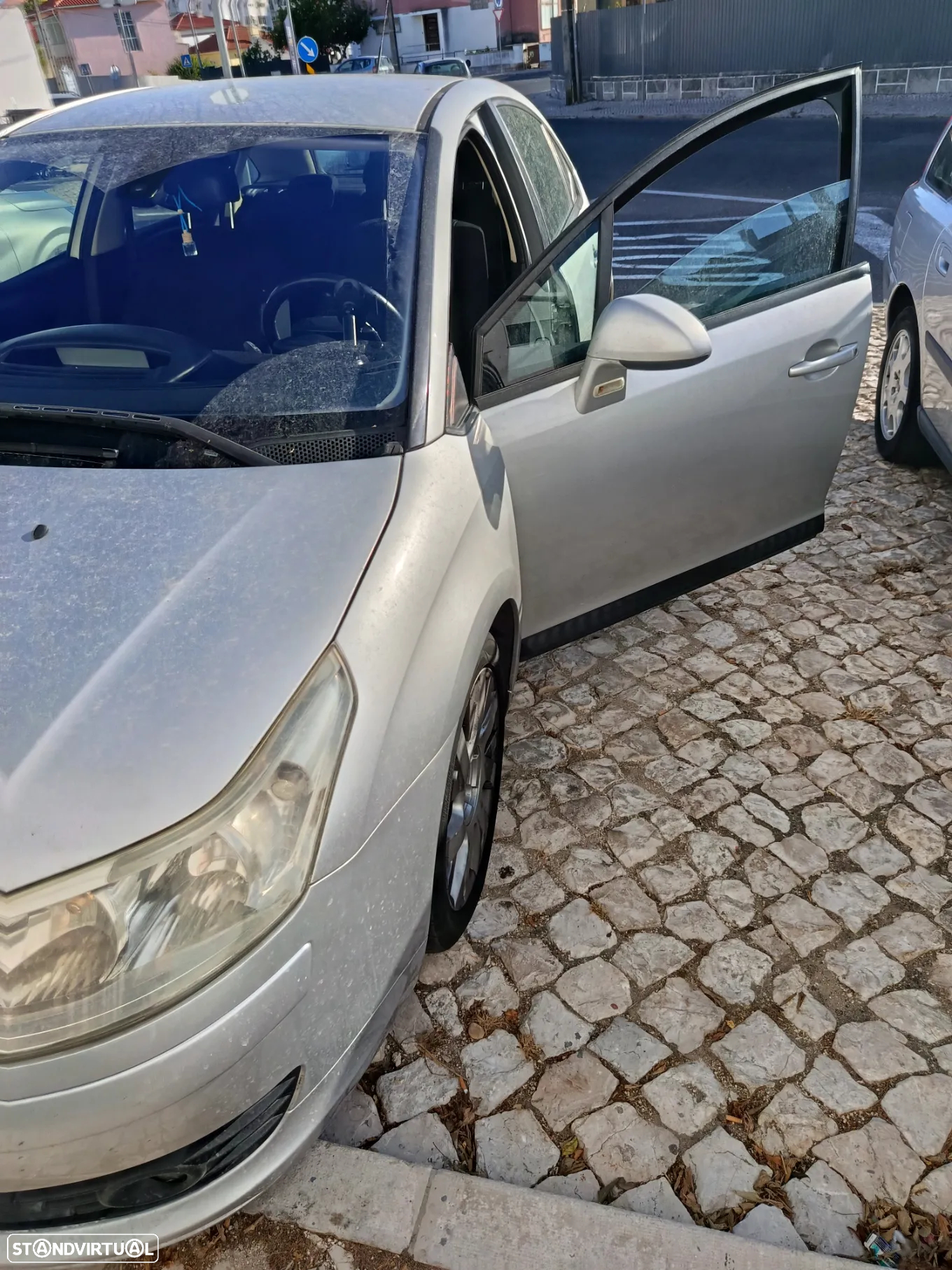 Citroën C4 1.4 16V SX - 4