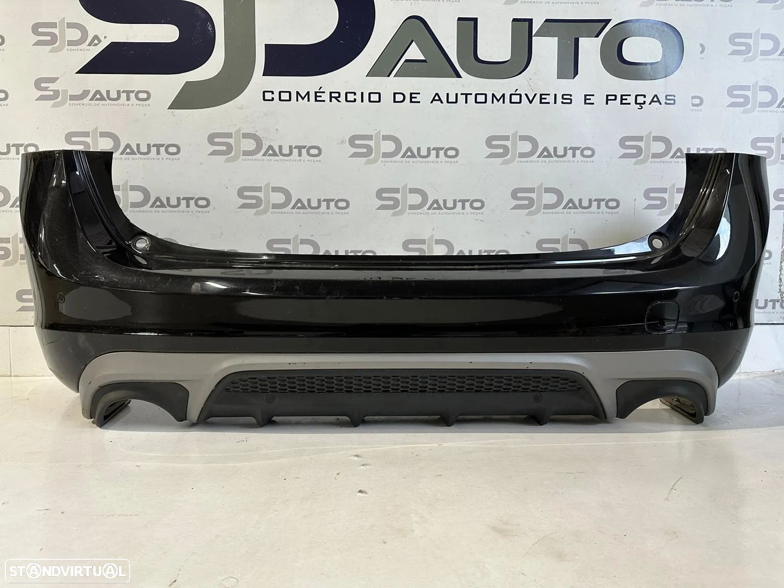 Parachoques Trás R-Design - Volvo V60 (2016) - 1