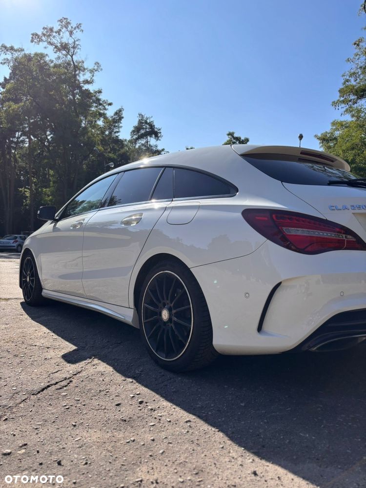 Mercedes-Benz CLA - 5
