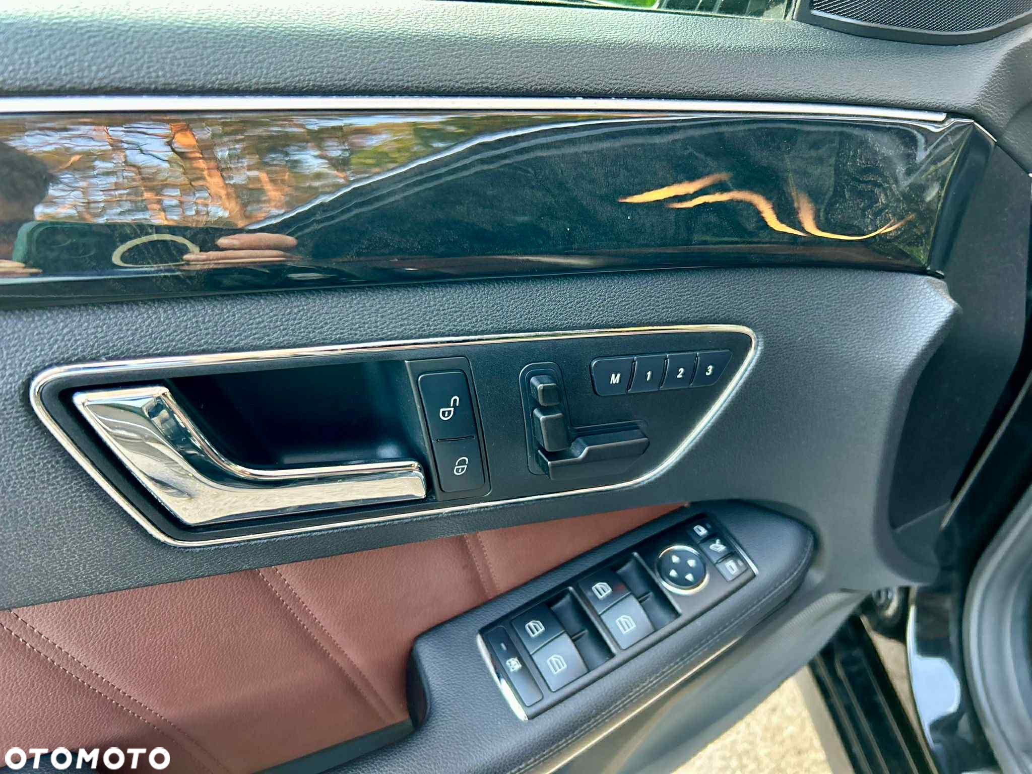 Mercedes-Benz Klasa E 250 BlueTEC 9G-TRONIC Avantgarde - 17