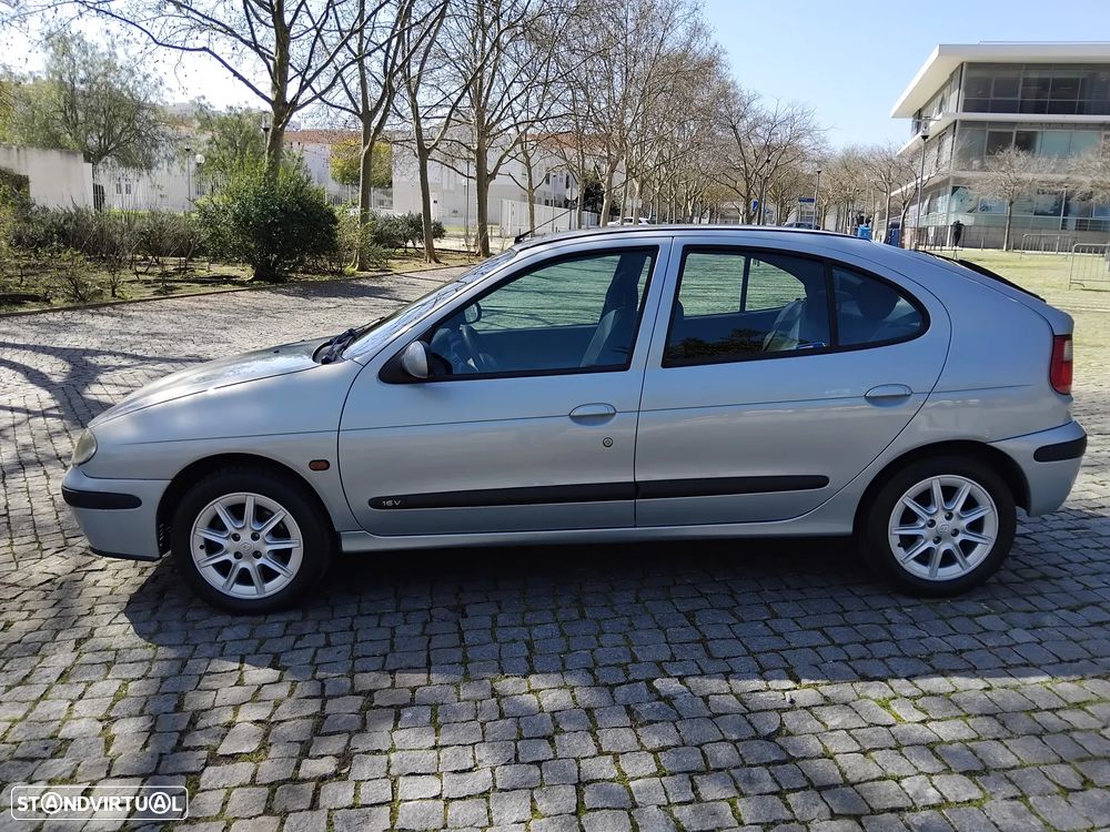 Renault Mégane 1.4 16V Dynamique - 5
