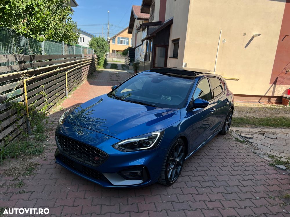 Ford Focus 2.3 Ecoboost ST X - 20
