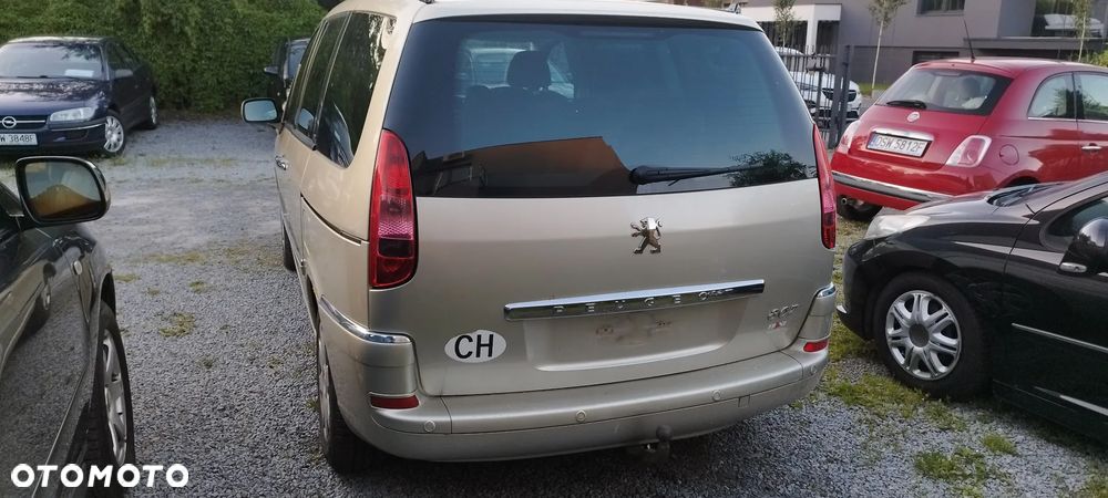 Peugeot 807 HDi 135 Active - 4