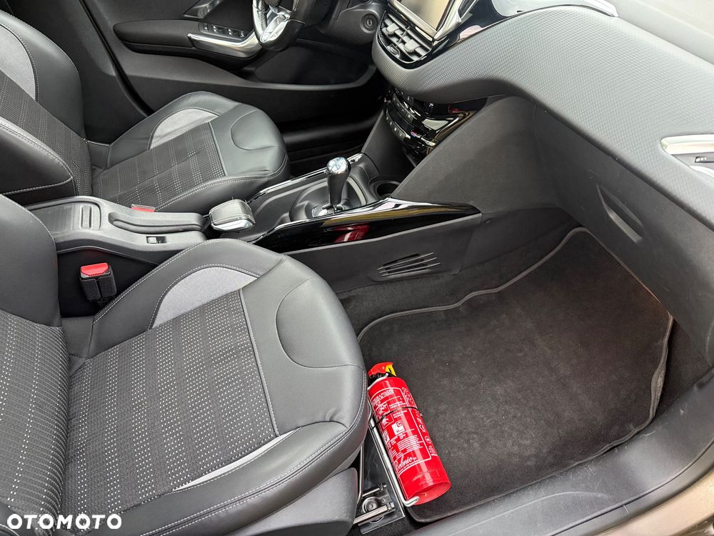 Peugeot 2008 82 e-VTI ETG5 Allure - 9