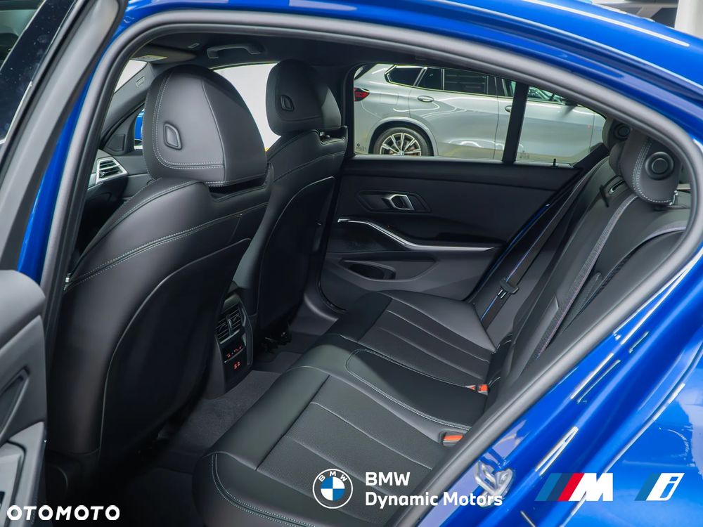 BMW Seria 3 318i M Sport - 22