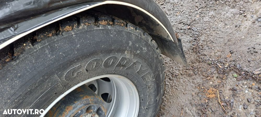 DAF CF240 - 21