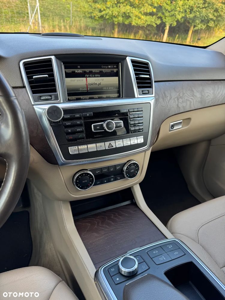 Mercedes-Benz ML - 18