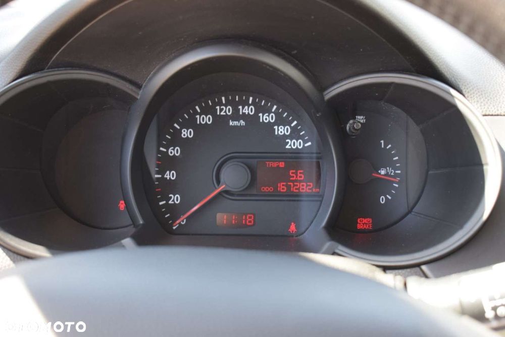Kia Picanto - 26