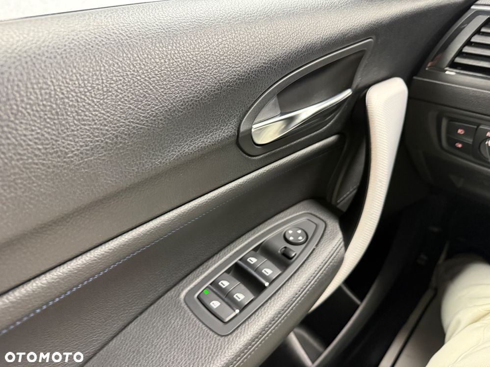 BMW Seria 1 118i - 18