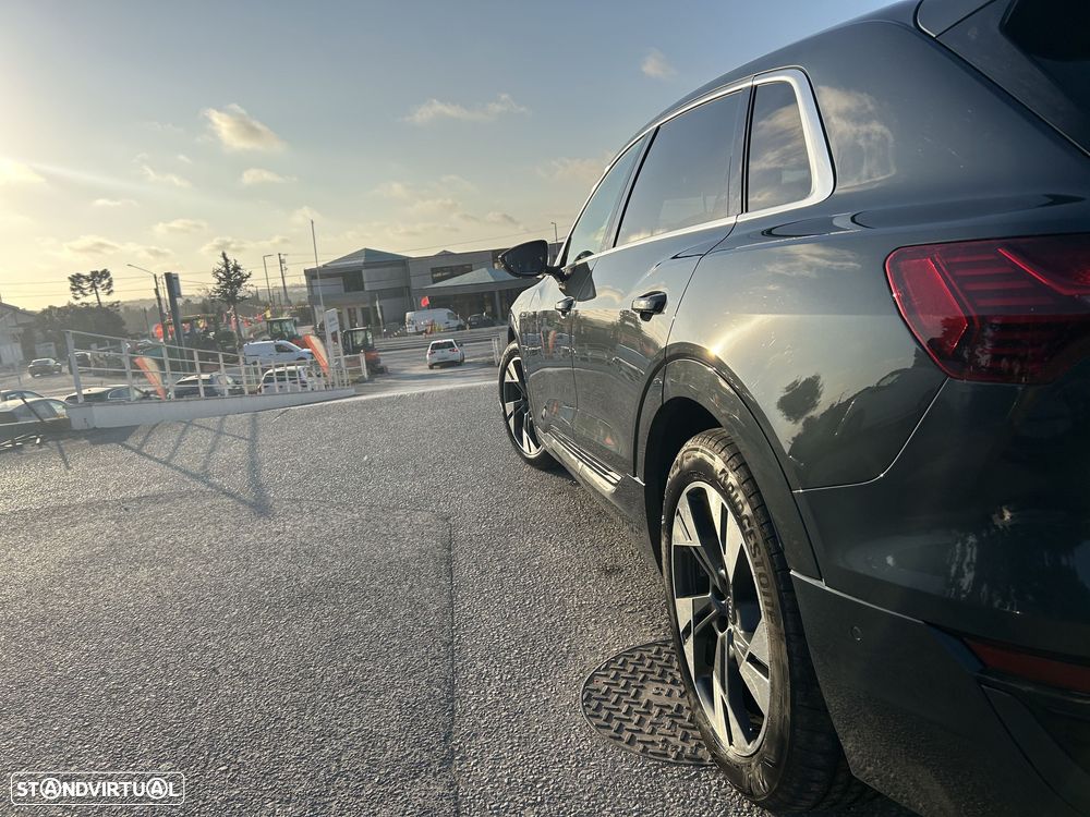 Audi Q8 e-Tron 55 quattro Advanced - 11