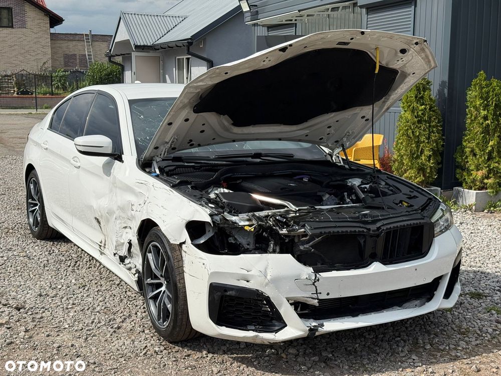 BMW Seria 5 520d xDrive MHEV M Sport sport - 9