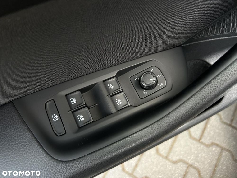 Volkswagen Passat - 15