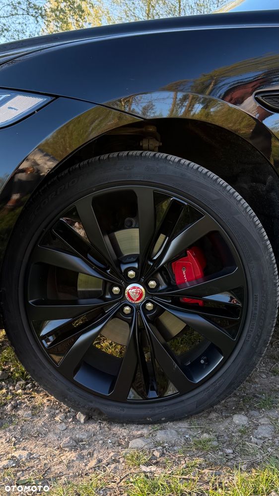 Jaguar F-Pace P250 AWD S - 11