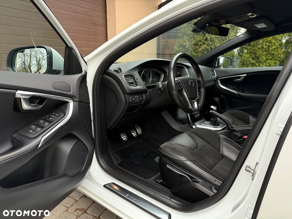 Volvo V40 D2 RDesign - 13