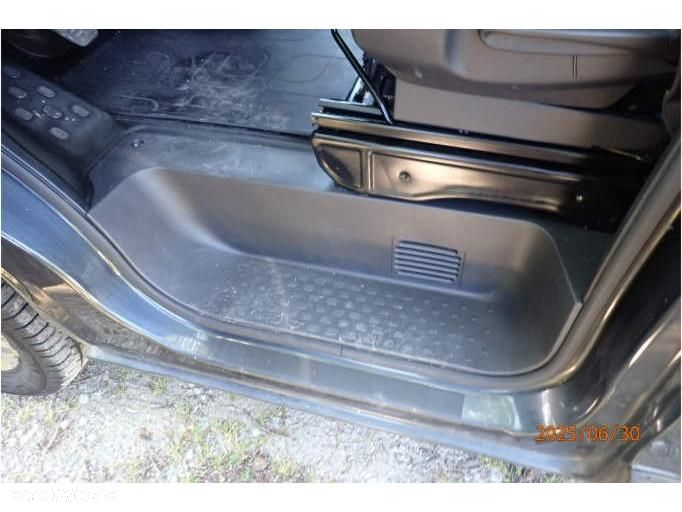 Renault Trafic - 15