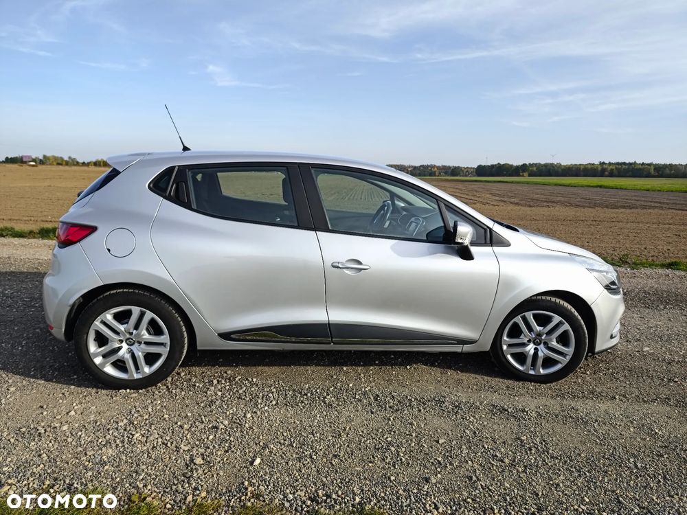 Renault Clio - 2