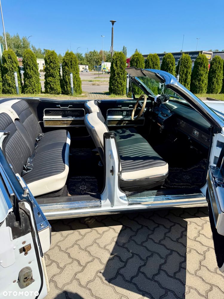 Lincoln Continental - 12