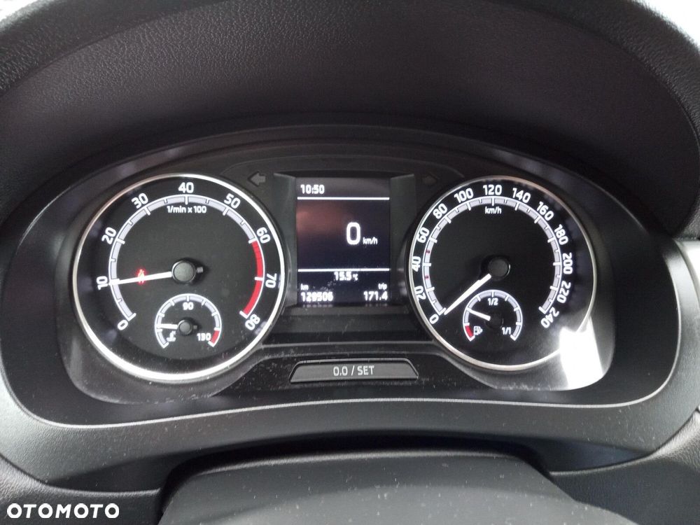 Skoda RAPID 1.0 TSI Ambition - 16