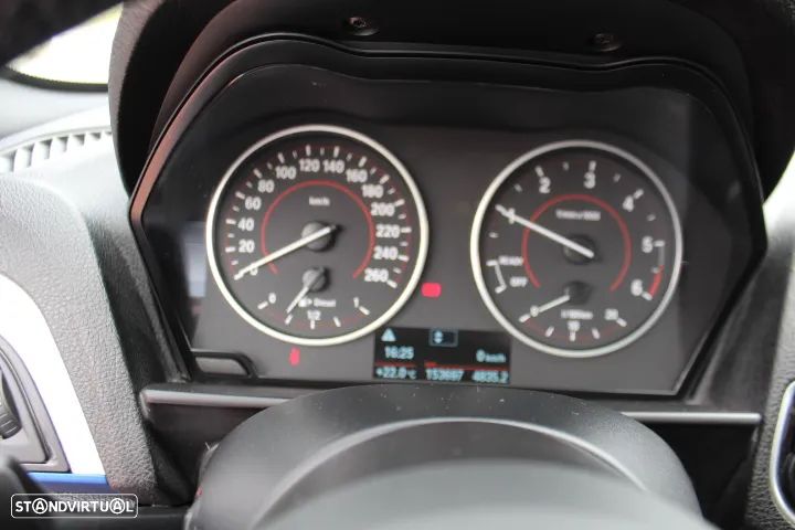 BMW 116 d Pack M - 13