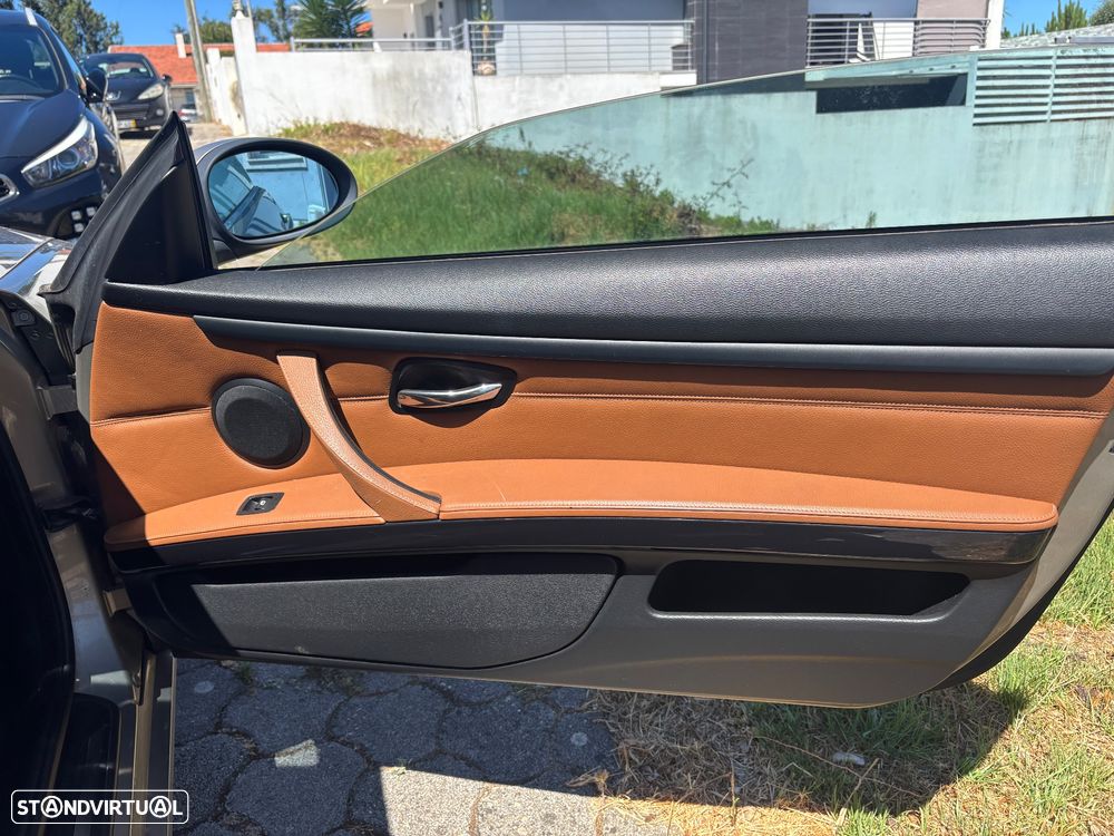 BMW 320 d Cabrio Auto — fotografia 7