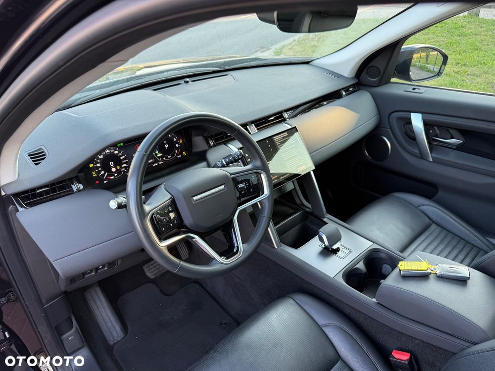 Land Rover Discovery Sport P300e R-Dynamic S - 26