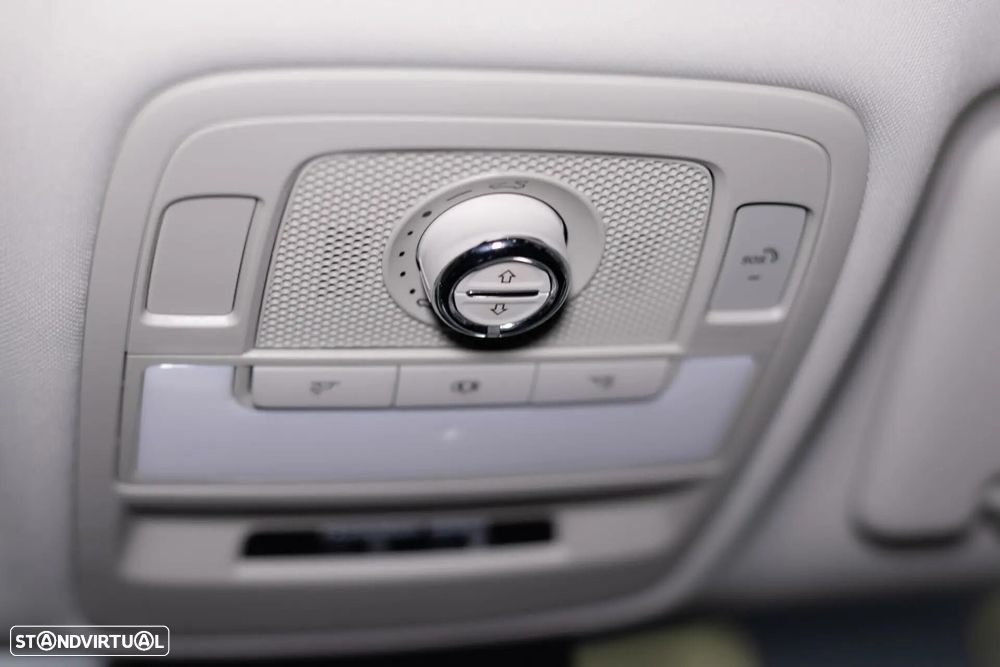 MG ZS EV 44.5 kWh Luxury - 31