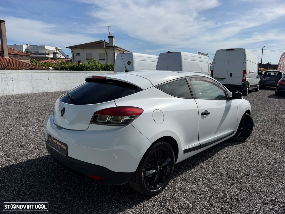 Renault Mégane Coupe 1.5 dCi Dynamique - 4