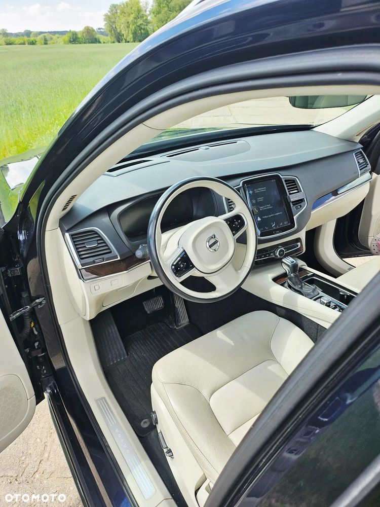 Volvo XC 90 T6 AWD Momentum 7os - 32