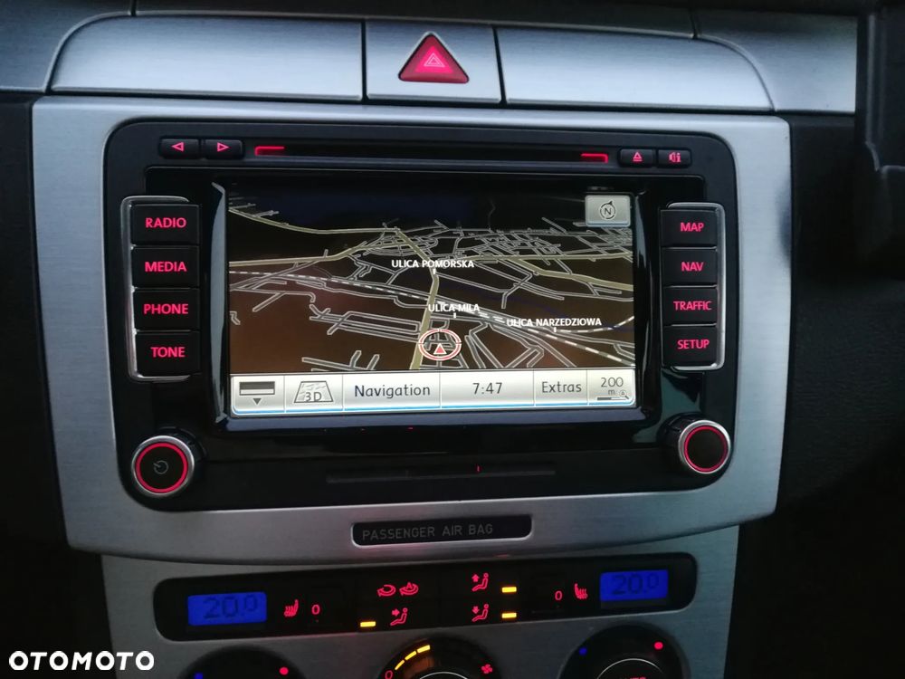 Volkswagen Passat 2.0 TDI Highline - 12