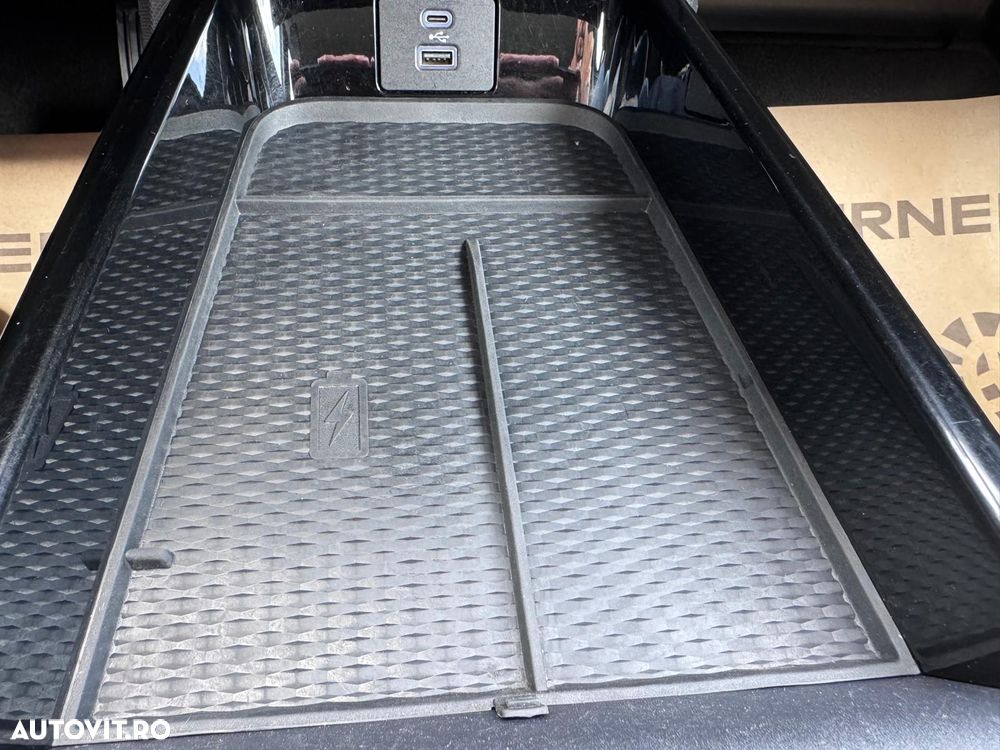 Ford Mustang Mach-E RWD Standard Range 198 kW Base - 25