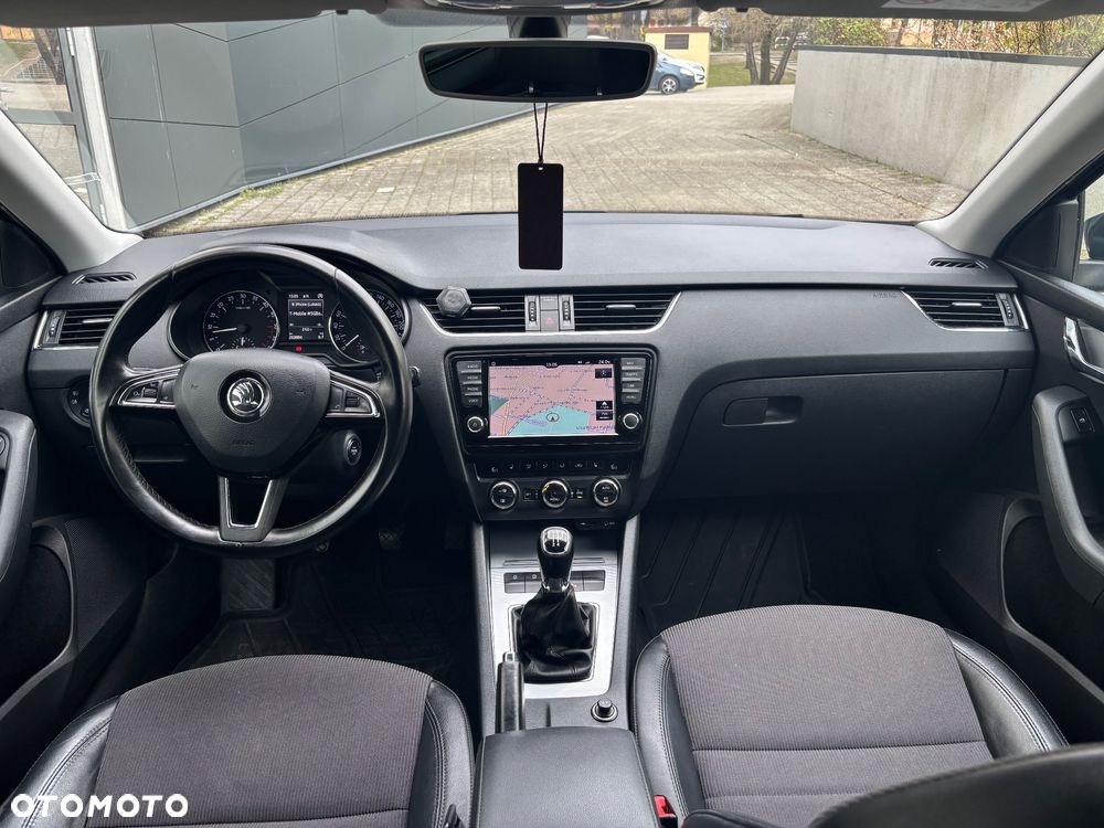 Skoda Octavia 1.6 TDI Ambition - 8