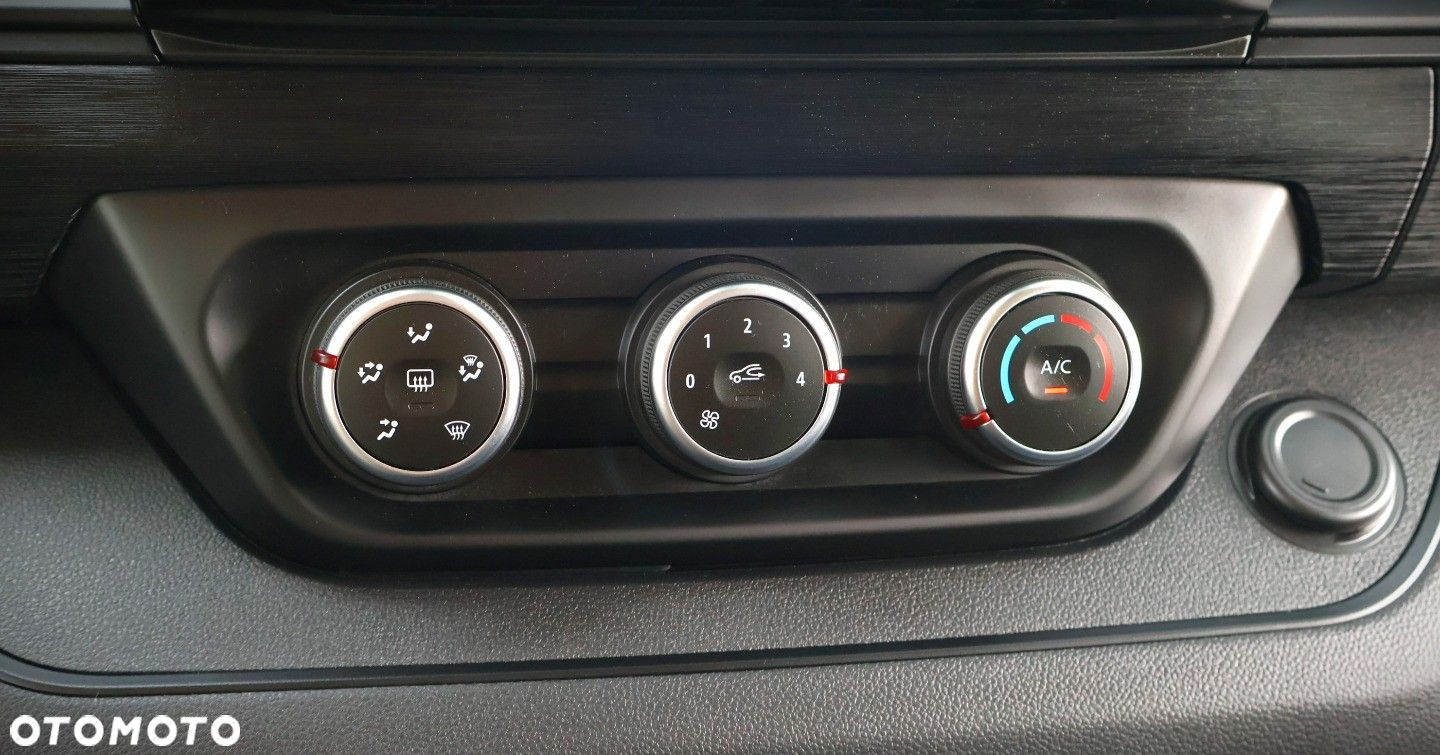 Renault Trafic - 28