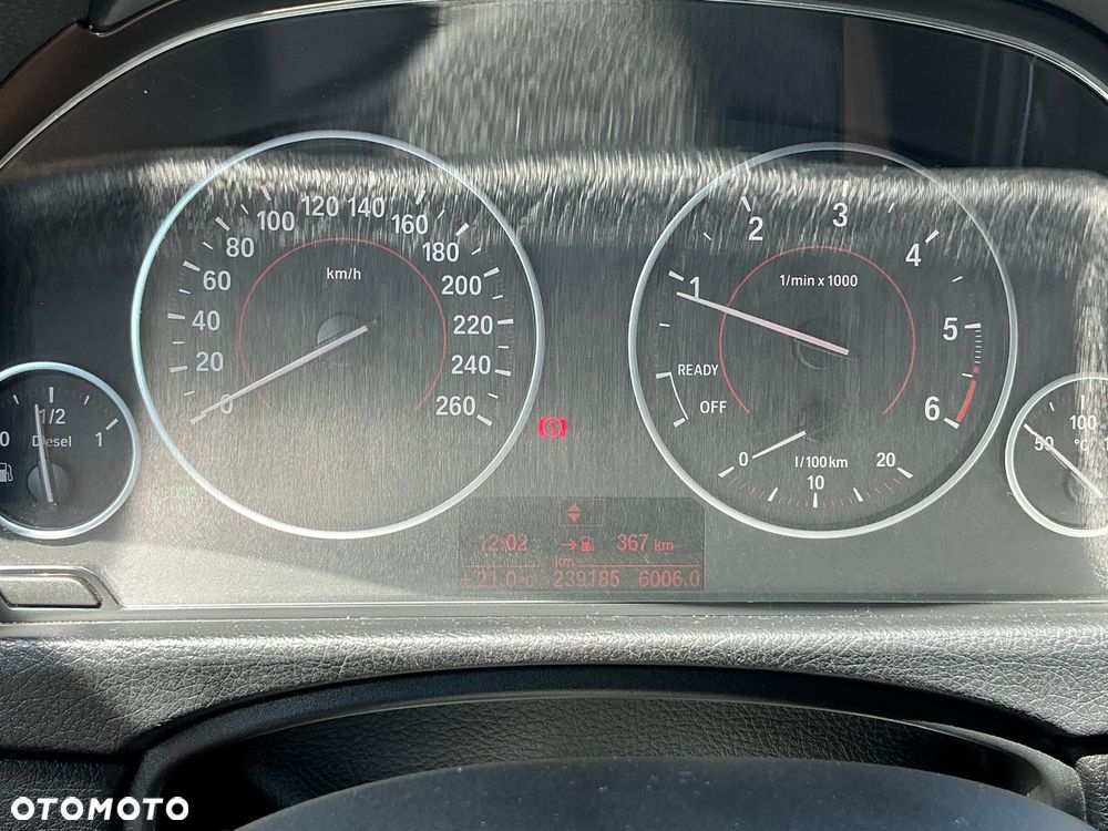 BMW Seria 3 316d Sport Line - 13