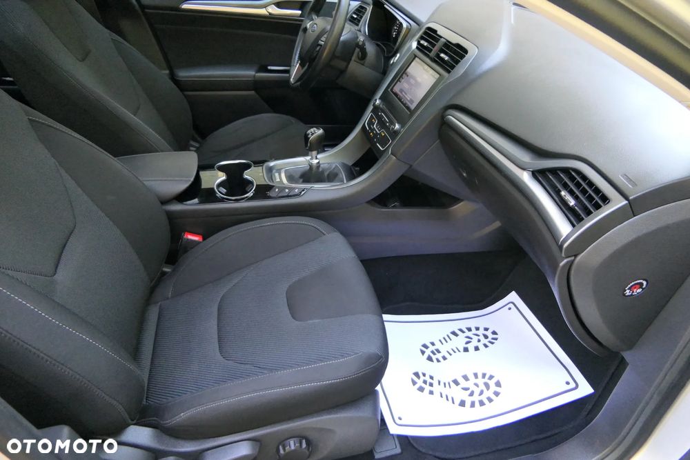 Ford Mondeo 1.5 TDCi ECOnetic Titanium - 24