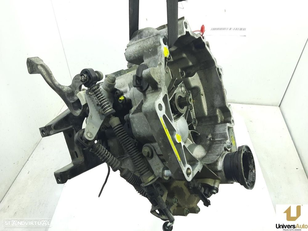 CAIXA VELOCIDADES SKODA FABIA I 2004 -GSA - 4