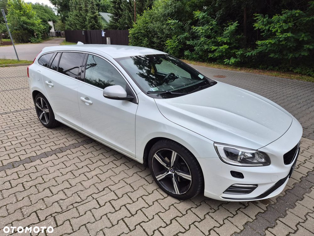Volvo V60 D4 Drive-E R-Design Momentum - 3