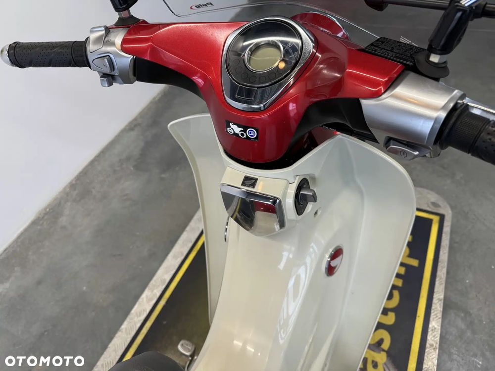Honda Super Cub - 17