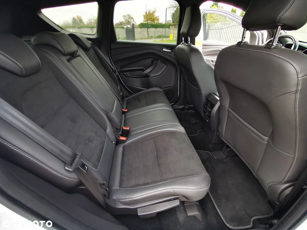 Ford Kuga 2.0 TDCi 4x4 ST-Line - 15