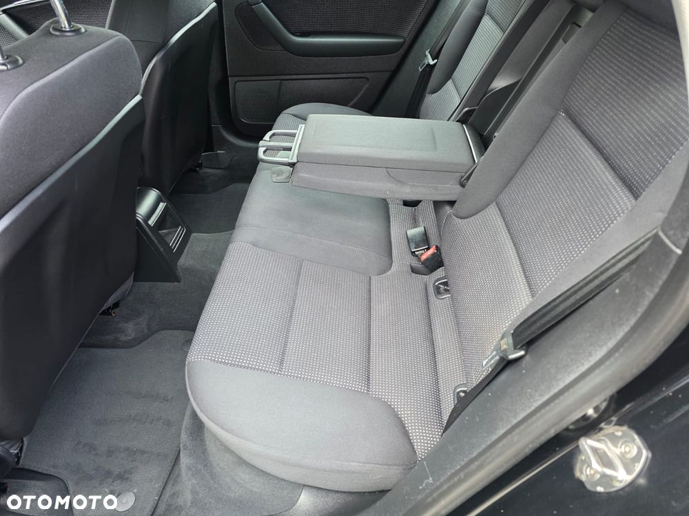 Audi A3 Sportback 2.0 FSI Ambiente - 9