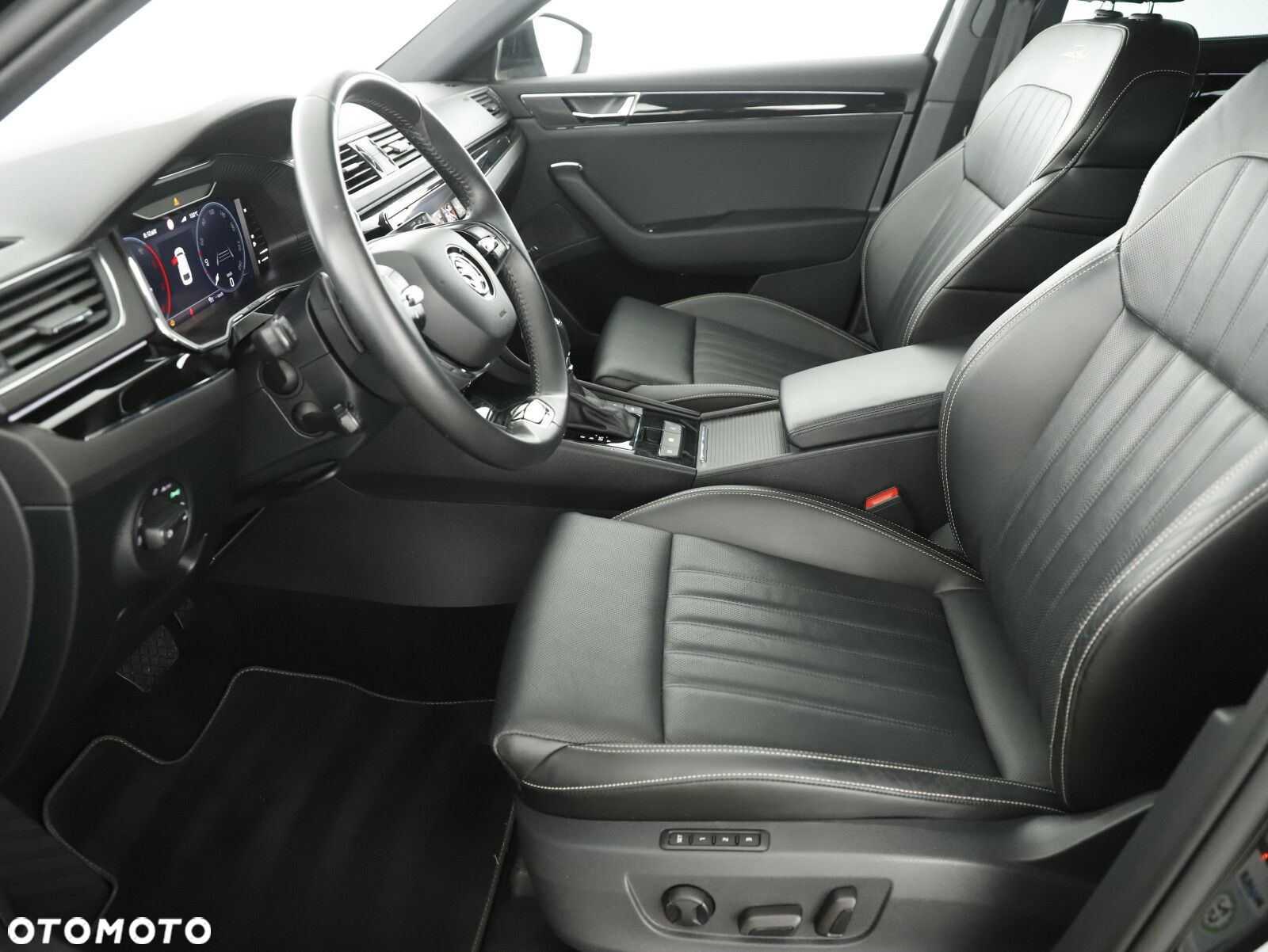 Skoda Superb 2.0 TDI SCR L&K DSG - 22