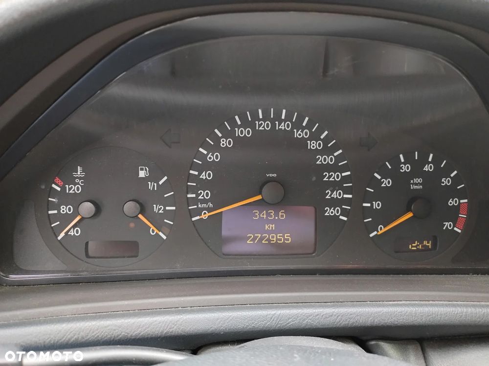 Mercedes-Benz CLK - 11