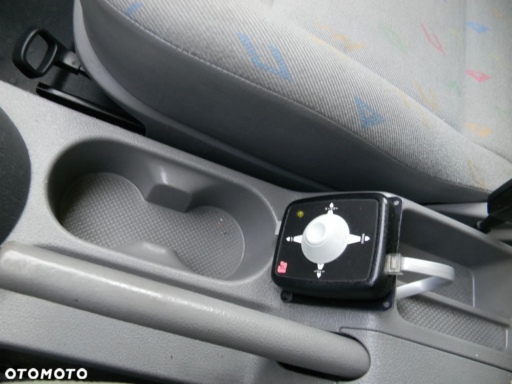 Volkswagen Caddy - 7