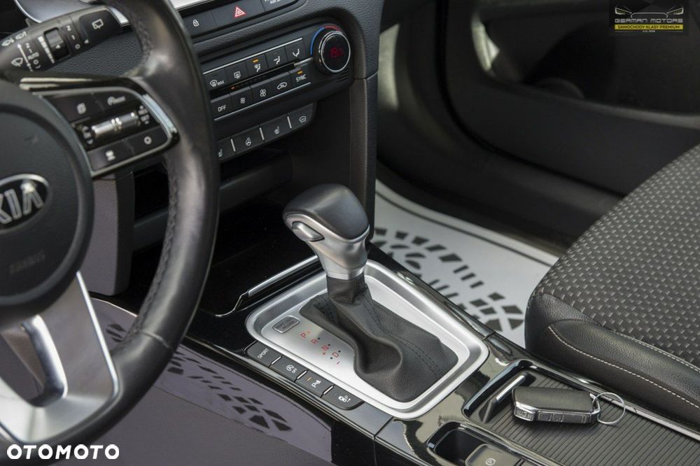 Kia XCeed 1.6 T-GDI Business Line DCT - 24