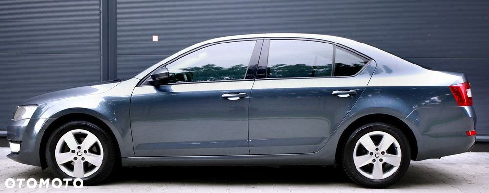 Skoda Octavia 2.0 TDI Edition DSG - 6