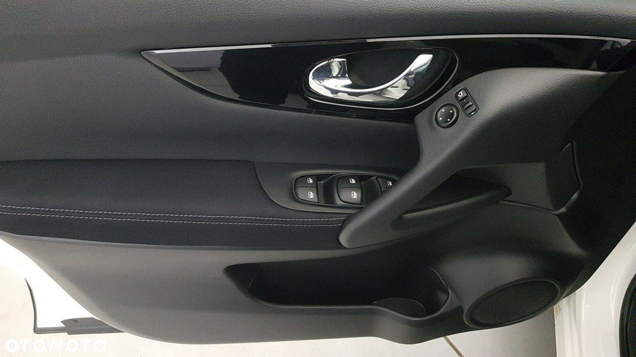 Nissan Qashqai - 23