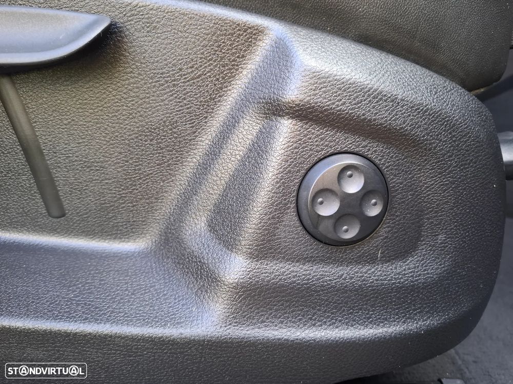 Audi Q5 2.0 TDI quattro Stronic - 9