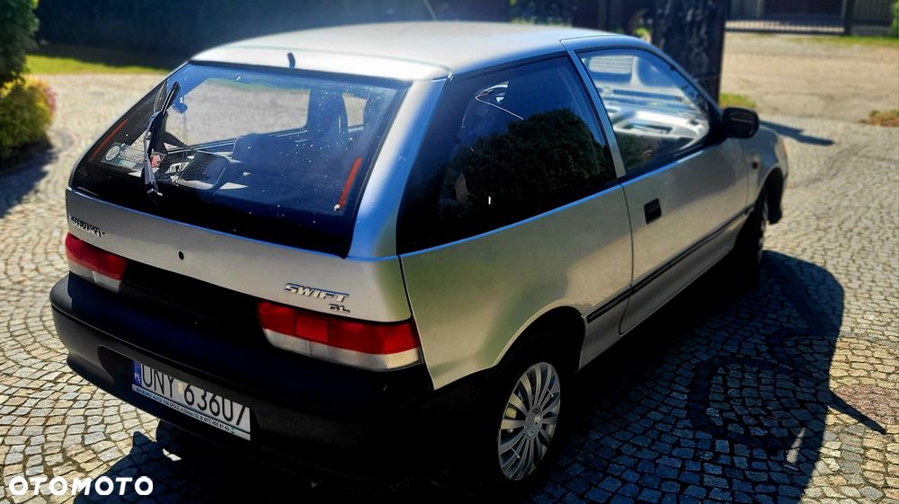 Suzuki Swift - 3