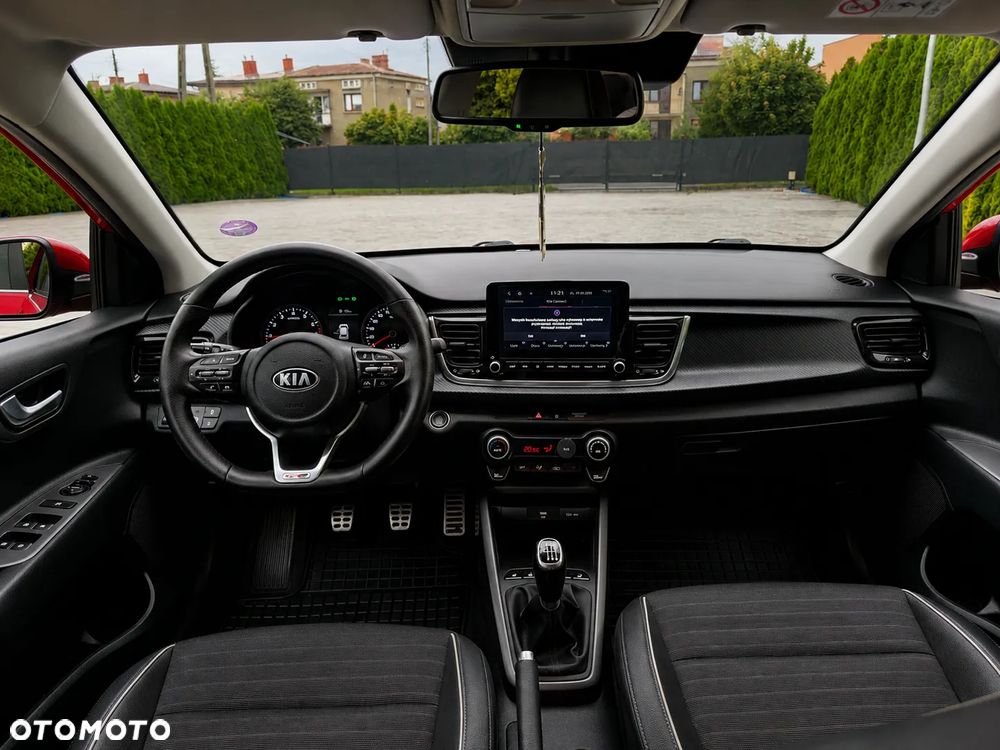 Kia Rio - 5