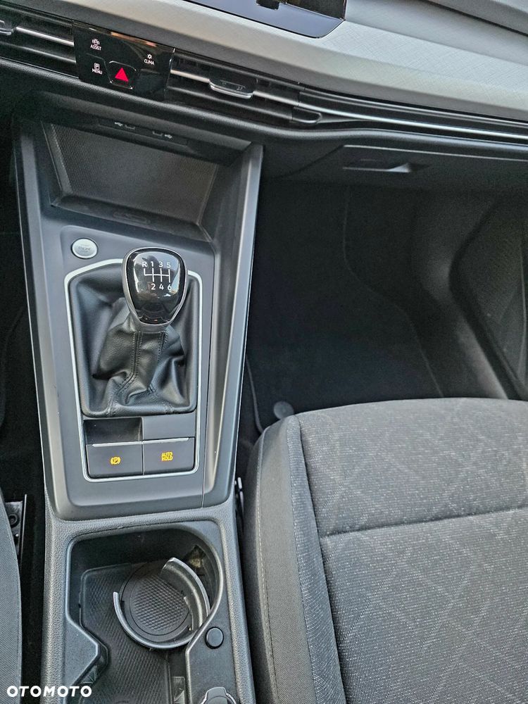 Volkswagen Golf 2.0 TDI Life - 32